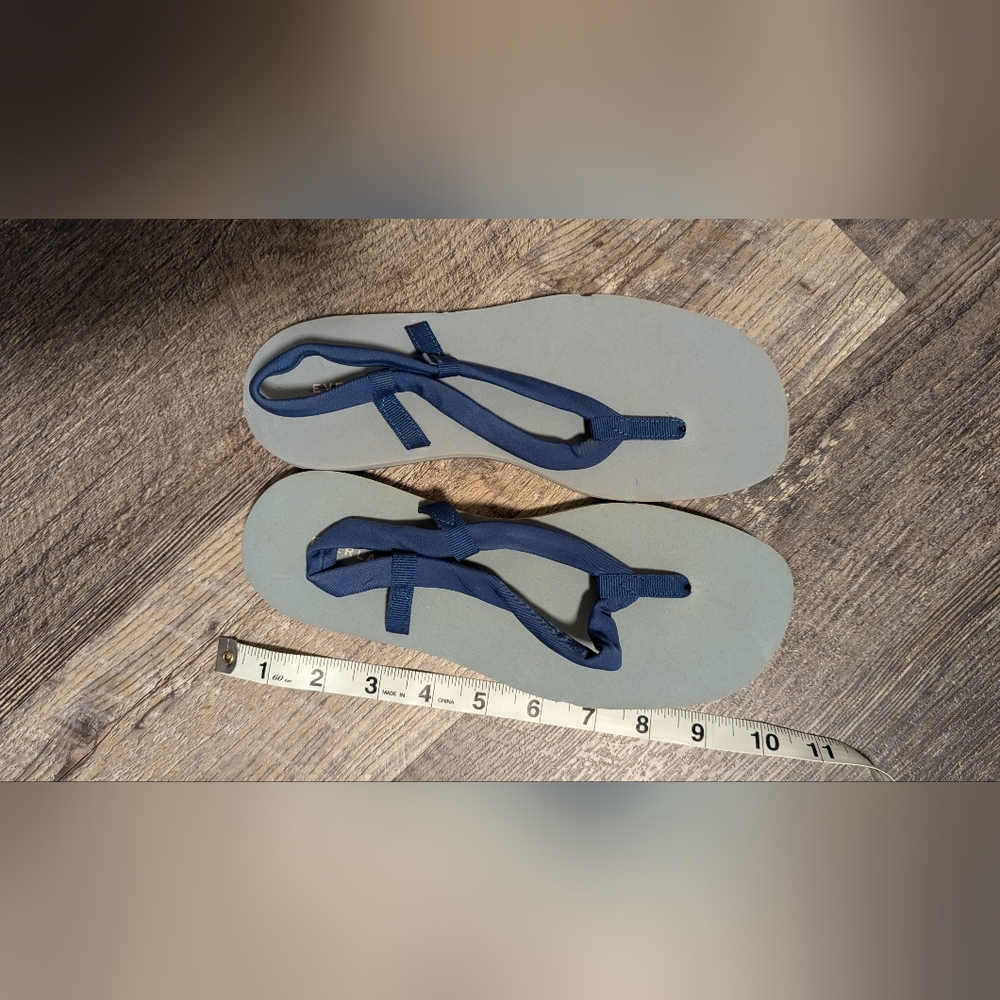 Everlane flip flops